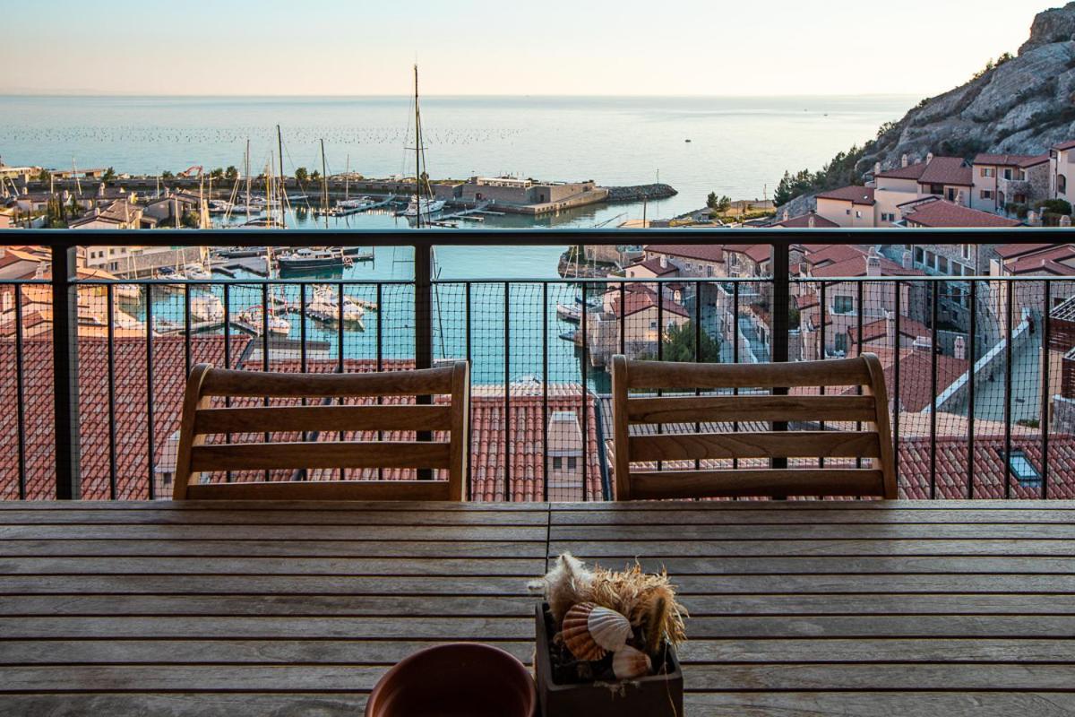 Portopiccolo Avolare Apartments In Borgo - Beach Included Сістьяна Номер фото