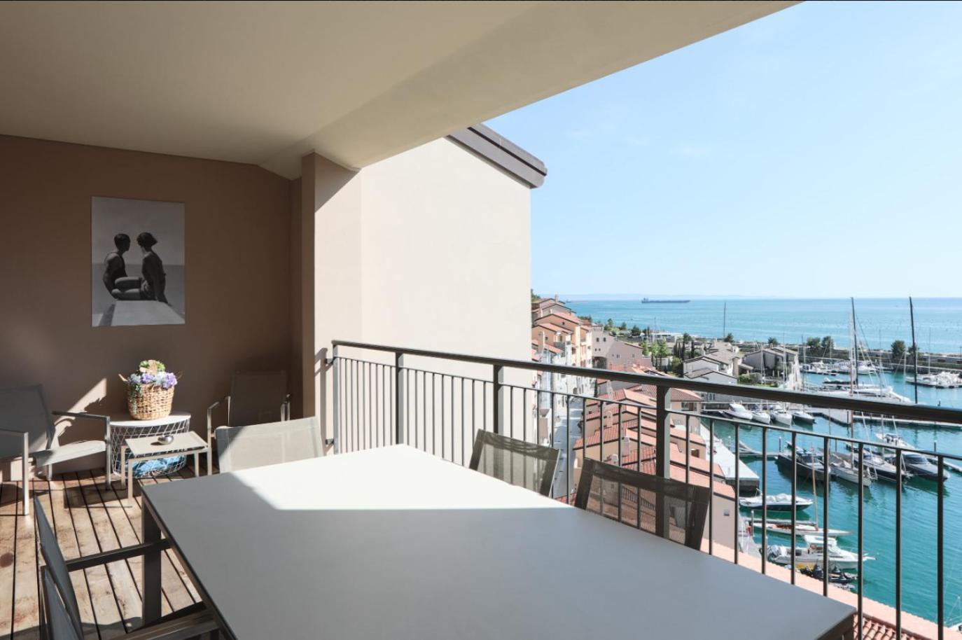 Portopiccolo Avolare Apartments In Borgo - Beach Included Сістьяна Номер фото